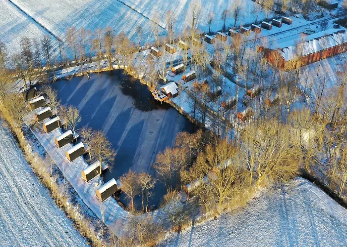 Дом отдыха 32 Familien Premium Pods 